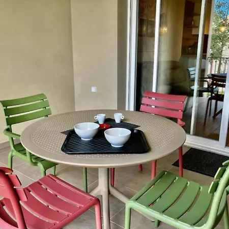 La Casa De Betty, 4 Personnes, Bord De A Florent *