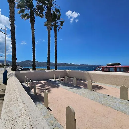 La Casa De Betty, 4 Personnes, Bord De A Florent Apartment